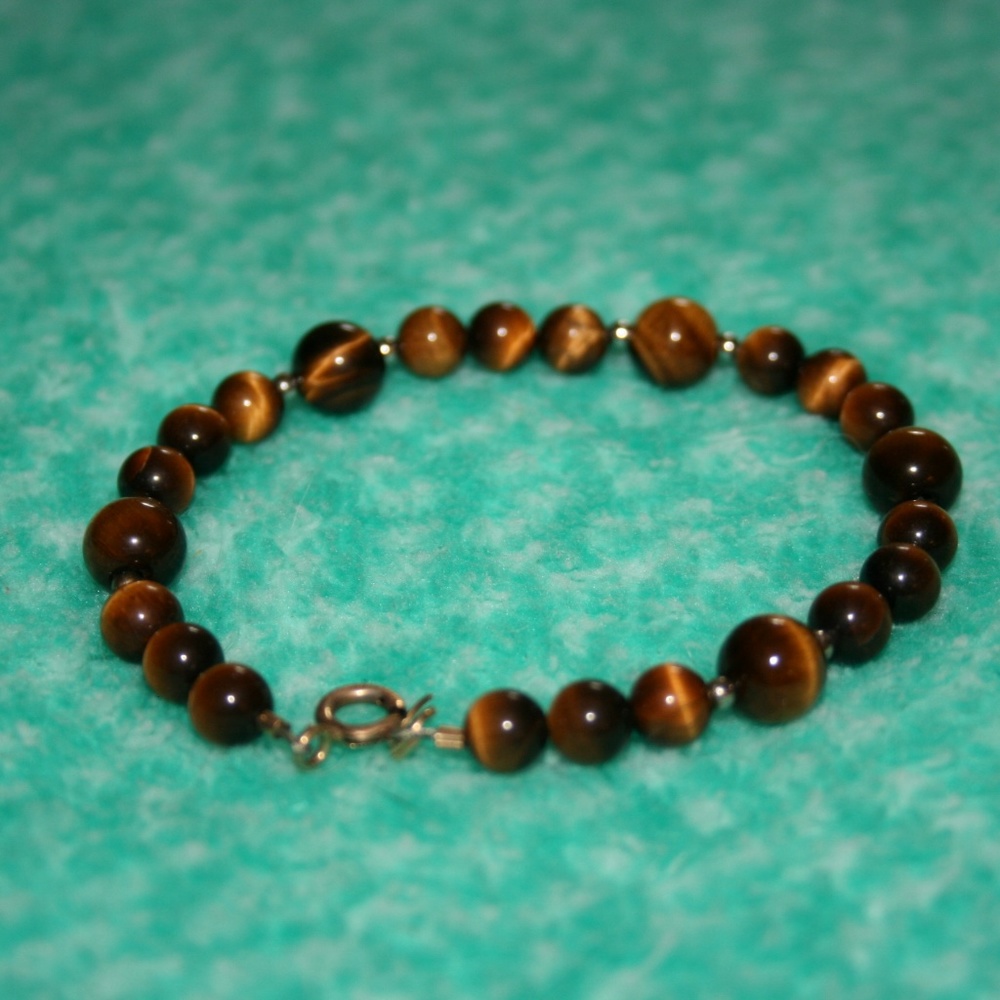 Tiger's eye & gold bracelet with sunglasses bundle - Picture 2 of 4
